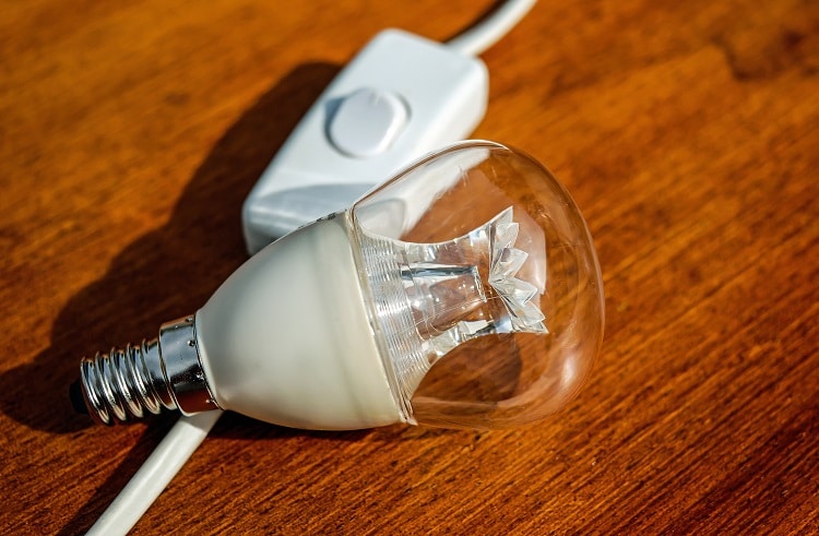 como economizar energia elétrica na sua residência reduzindo conta de luz