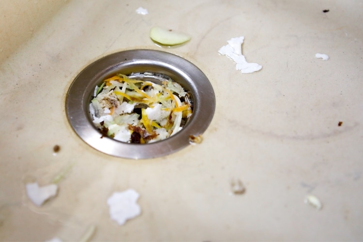 restos de comida resíduos canos pias